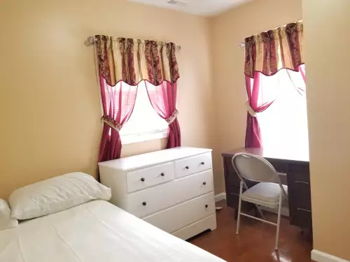 2019-09/SYRACUSE-Apartment-Building-570724.webp