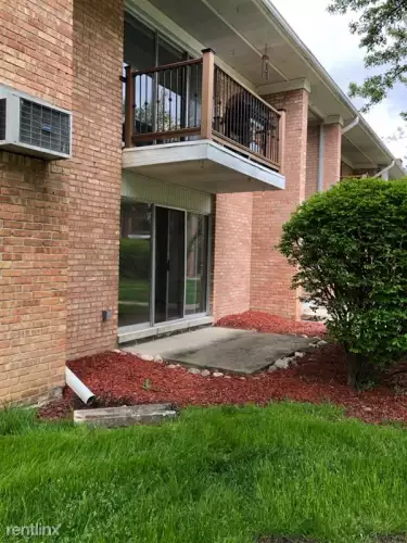 2019-09/UNIVERSITY-OF-MICHIGAN-Apartment-Building-578356.webp