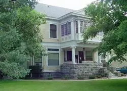 2019-09/UNIVERSITY-OF-MICHIGAN-Apartment-Building-580559.webp