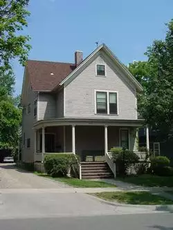 2019-09/UNIVERSITY-OF-MICHIGAN-Apartment-Building-580599.webp
