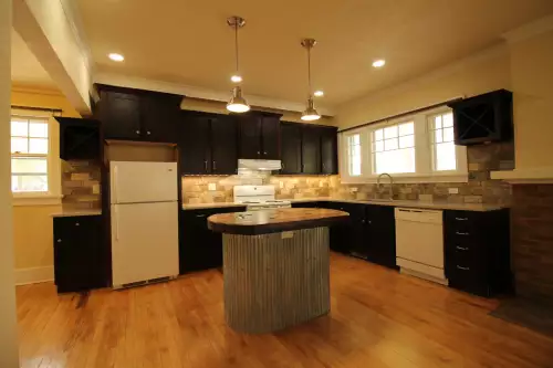 2019-09/UW-WHITEWATER-Apartment-Building-570884.webp