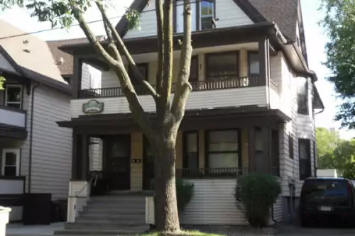 2019-10/MADISON-Apartment-Building-596538.webp