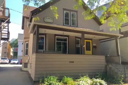2019-10/MADISON-Apartment-Building-596947.webp
