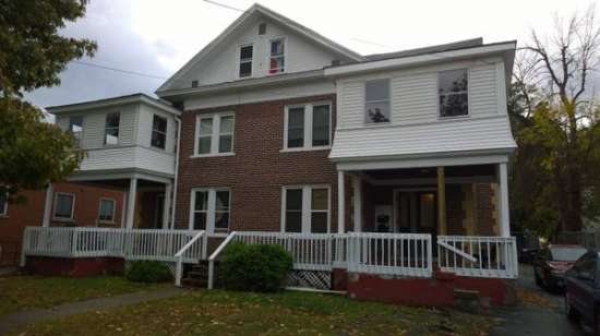2019-10/SUNY-Plattsburgh-House-608962.jpg