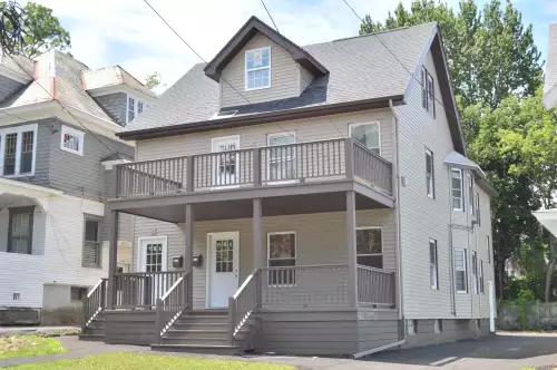 2019-10/SYRACUSE-Apartment-Building-602979.webp
