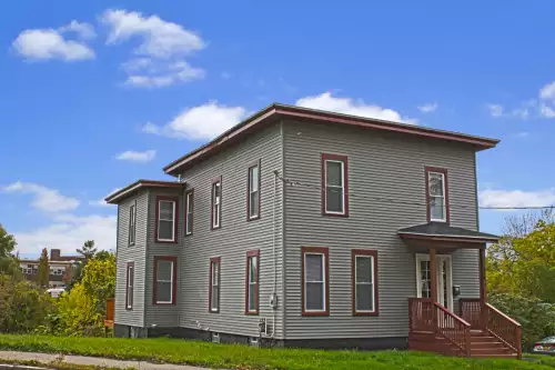 2019-10/SYRACUSE-Apartment-Building-603077.webp