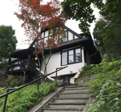 2019-10/SYRACUSE-Apartment-Building-611960.webp