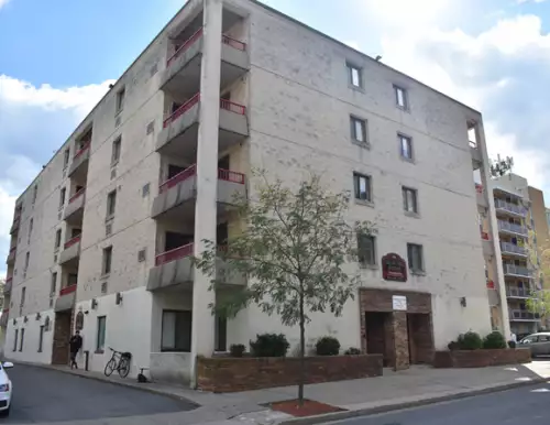 2019-10/penn-state-Apartment-Building-610256.webp