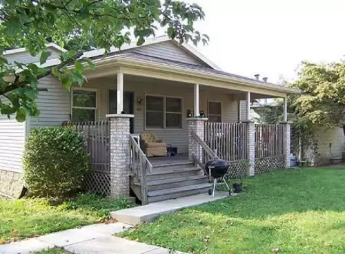 2019-11/IU-BLOOMINGTON-Apartment-Building-612466.webp