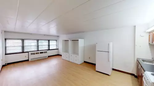 S Bed Campus Square Apartments 8