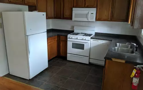2019-12/NIU-Apartment-Building-623602.webp