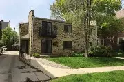 2019-12/UWM-Apartment-Building-623848.webp