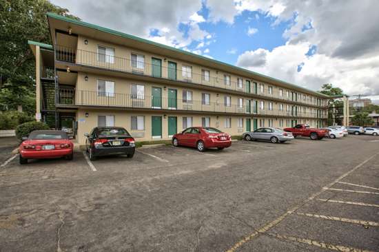 2020-01/Florida-State-University-Apartment-Building-631807.jpg