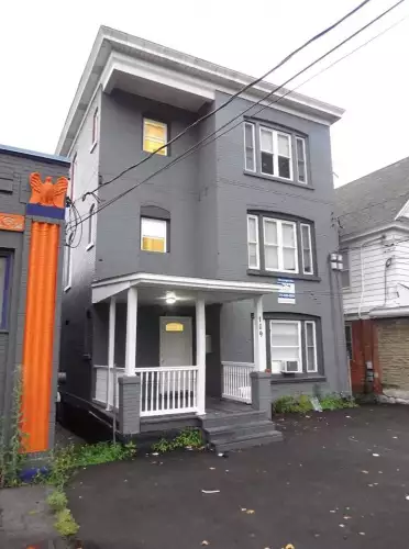 2020-02/SYRACUSE-Apartment-Building-651265.webp