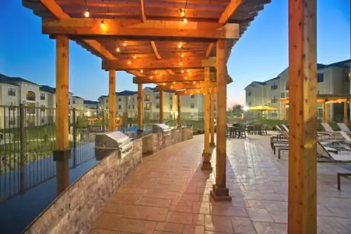 S Bed The Domain at Columbia 14