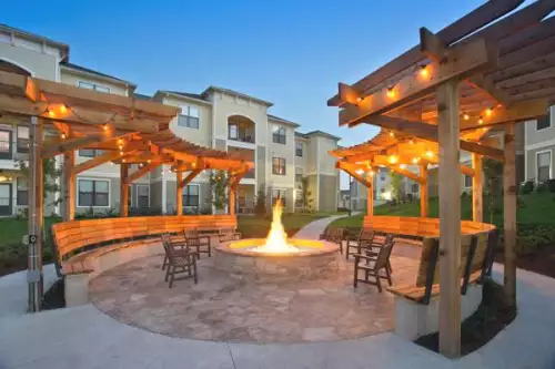 S Bed The Domain at Columbia 19