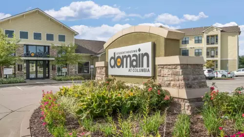 S Bed The Domain at Columbia 25