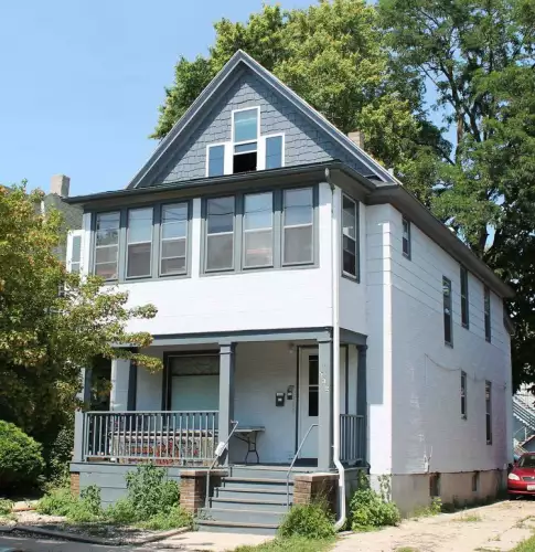 2020-06/MADISON-Apartment-Building-678332.webp