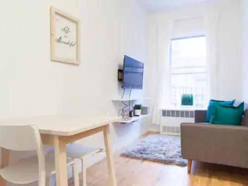 COLUMBIA-Apartment-Building-682694.webp