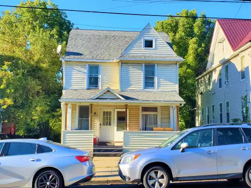 2020-09/Binghamton-University-Apartment-Building-714465.webp
