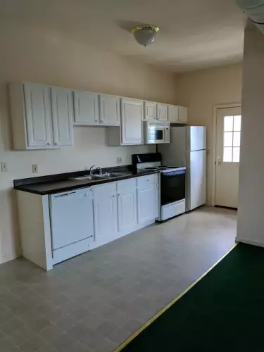 S Bed The Montecristo (1722 W. Wells) 2