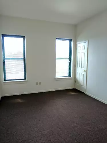 S Bed The Montecristo (1722 W. Wells) 10