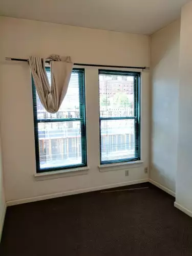 S Bed The Montecristo (1722 W. Wells) 19