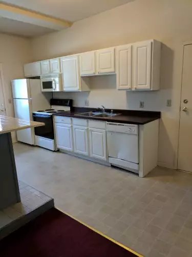 S Bed The Montecristo (1722 W. Wells) 17