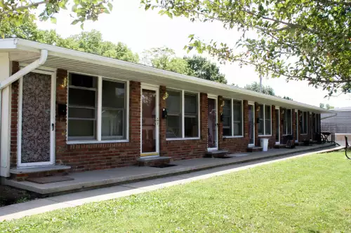 2020-10/IU-Apartment-Building-721714.webp