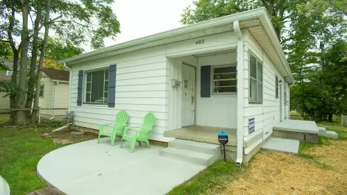 2020-10/IU-Apartment-Building-722208.webp