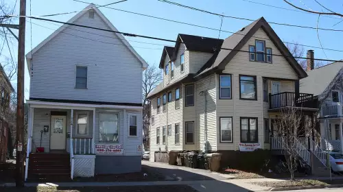2020-10/MADISON-Apartment-Building-718121.webp