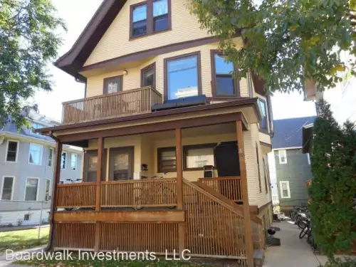 2020-10/MADISON-Apartment-Building-725579.webp