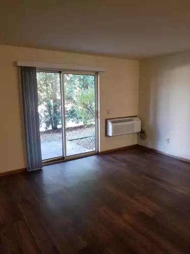2020-10/MADISON-Apartment-Building-725877.webp
