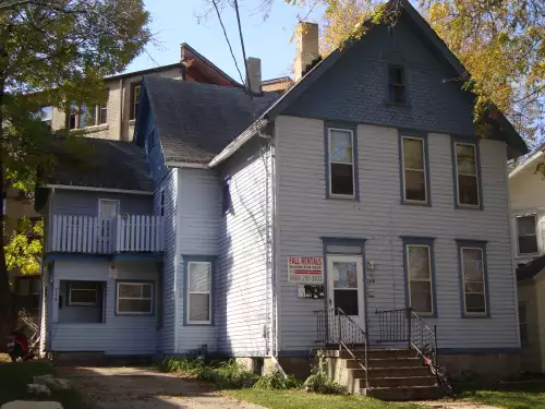 2020-10/MADISON-Apartment-Building-726714.webp