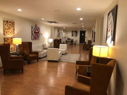 Studio 850WEST 30