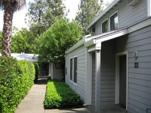 S Bed Le Tournesol Townhomes 3