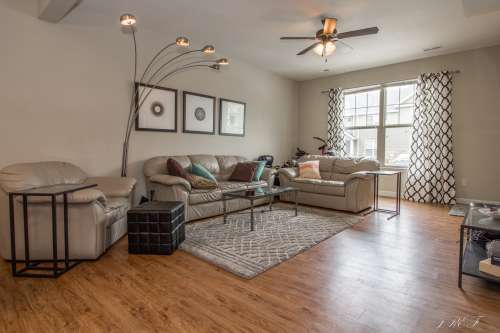 S Bed Log Hill Off College 28