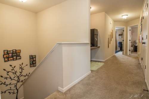 S Bed Log Hill Off College 13