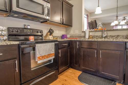 S Bed Log Hill Off College 11