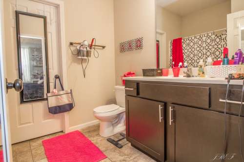 S Bed Log Hill Off College 26