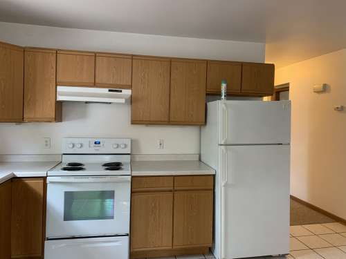 S Bed 1118 S Barstow St 17