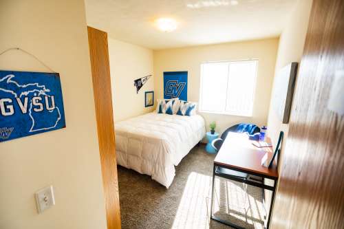 S Bed Campus View 51