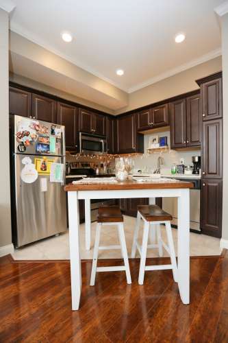 S Bed Lofts on Broadway 36