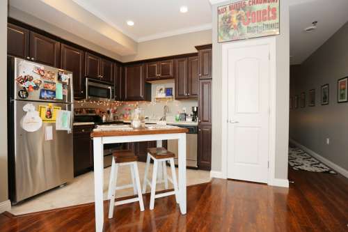 S Bed Lofts on Broadway 29