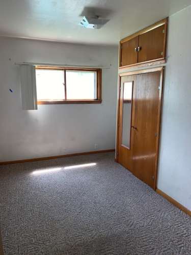 S Bed 333 Niagara St 14