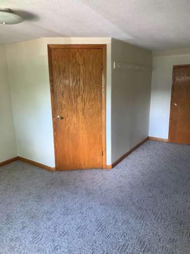 S Bed 333 Niagara St 17