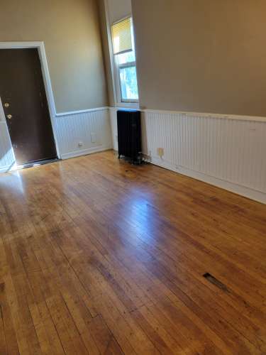 S Bed 827 Cherry St, Oshkosh, WI 54901 4