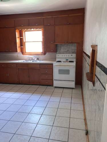 S Bed 333 Niagara St 4