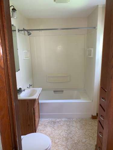 S Bed 333 Niagara St 6