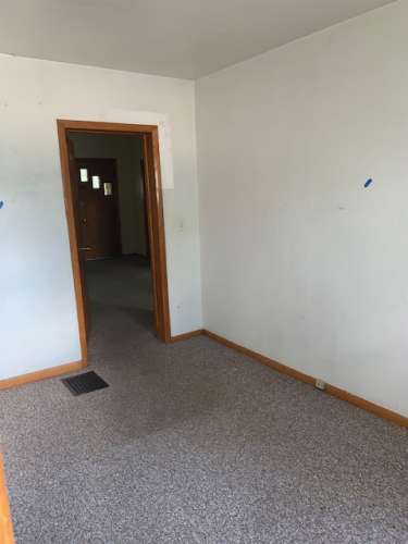 S Bed 333 Niagara St 20